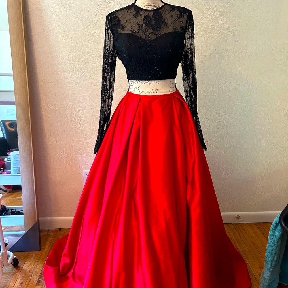 Sherri Hill Prom Dress
